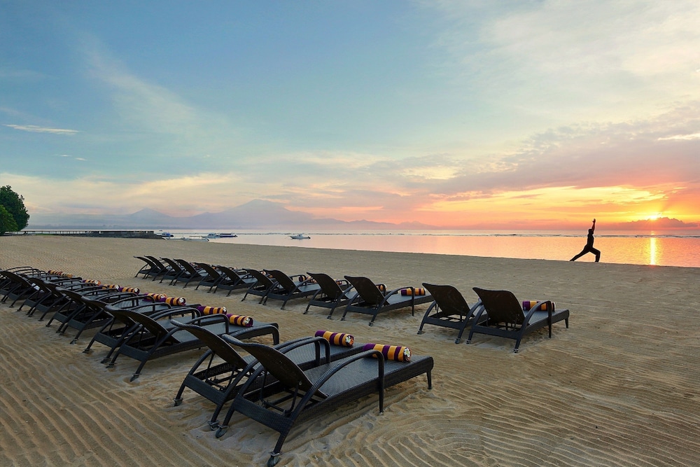 Bali Beach Hotel 43/50
