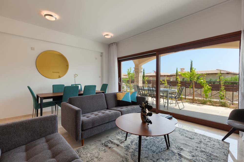 Aphrodite Hills Rentals - Premium Apartments 18/50