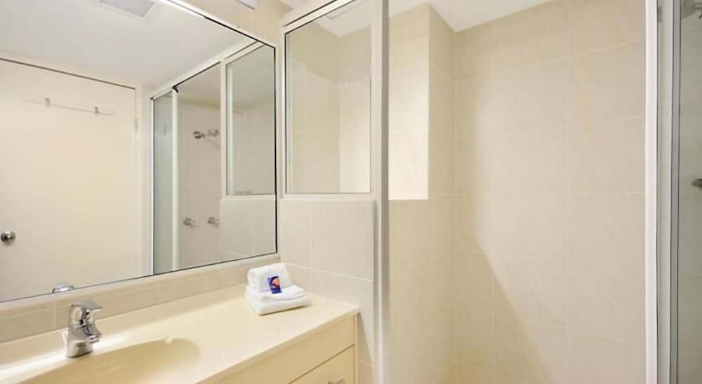 Surfers Beach Holiday Apartments 45/45