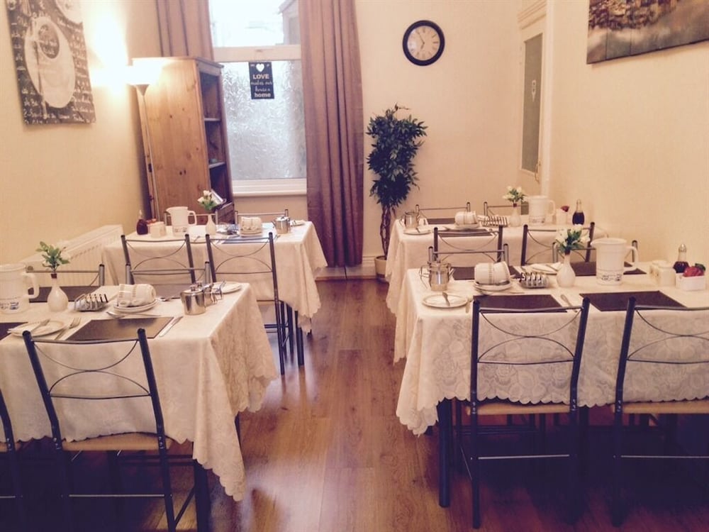 Hazelgrove Guest House 20/25