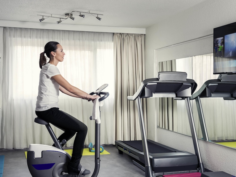 Hotel Mercure Paris Le Bourget 45/74