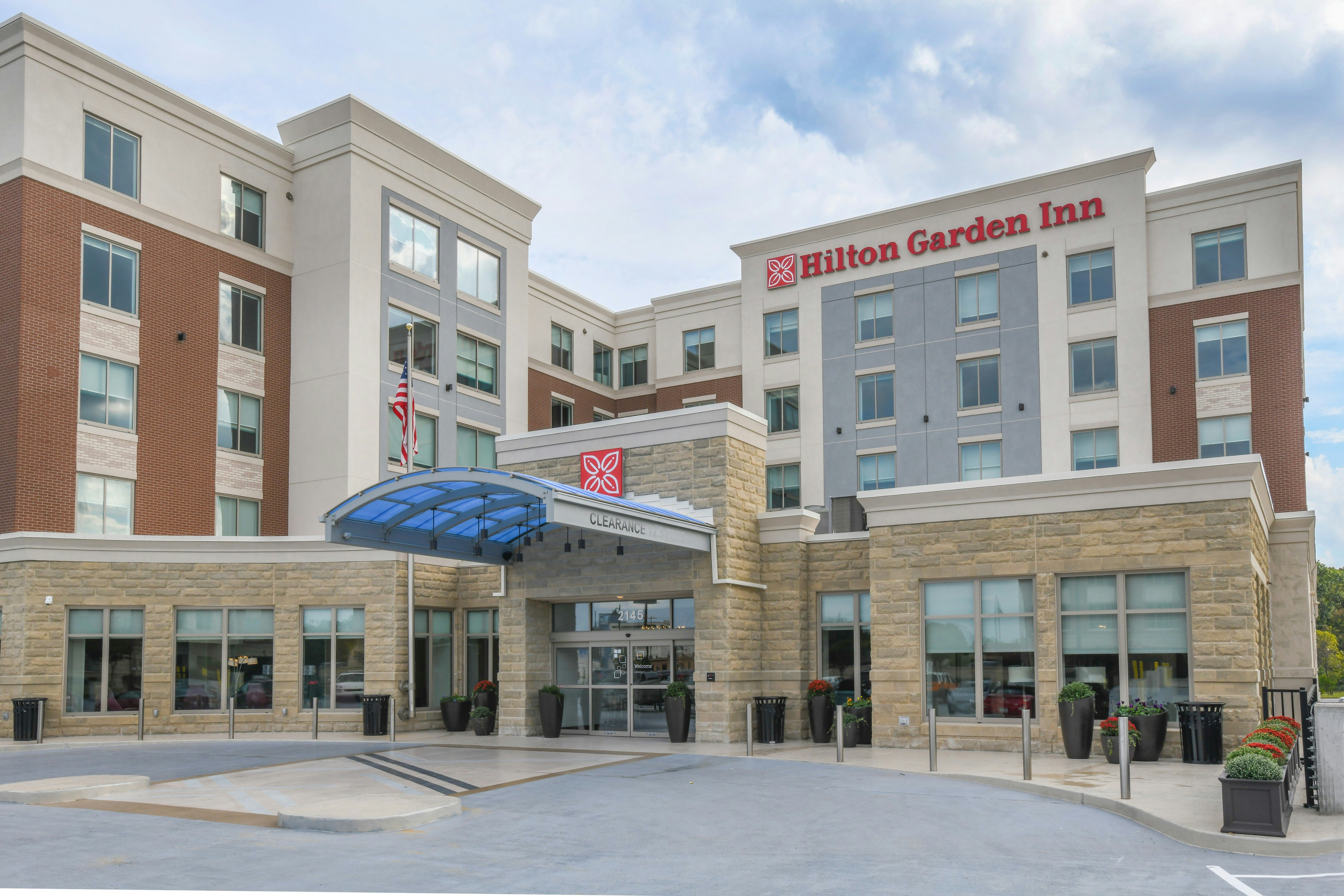 Hilton Garden Inn Cincinnati Midtown 56/58
