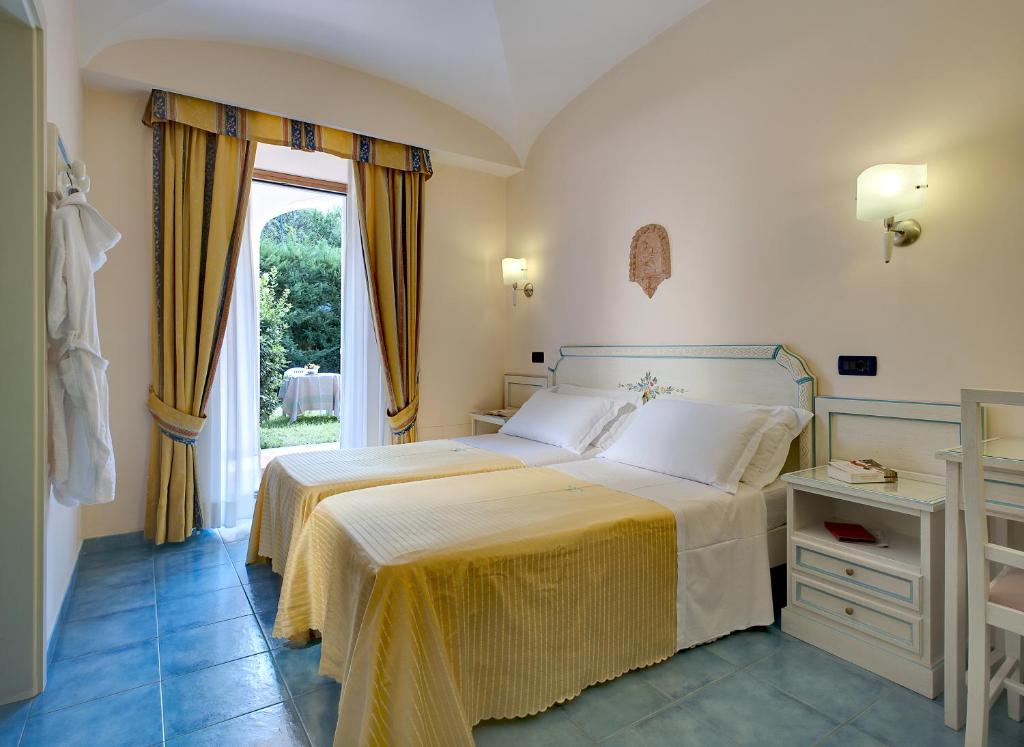 غرفة أساسية مفردة