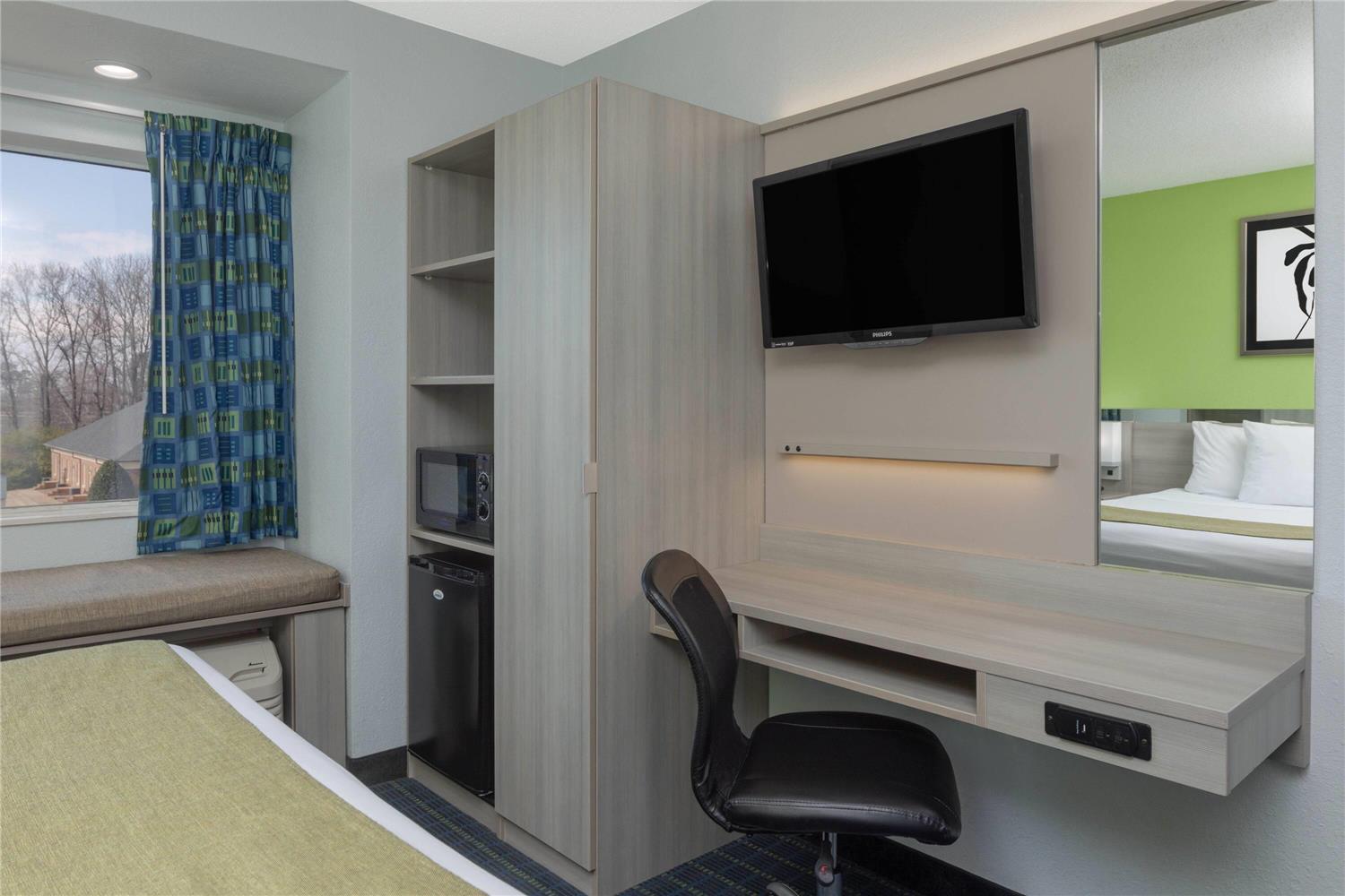 Microtel Inn Suites By Wyndham Cornelius Lake Norman 13/23