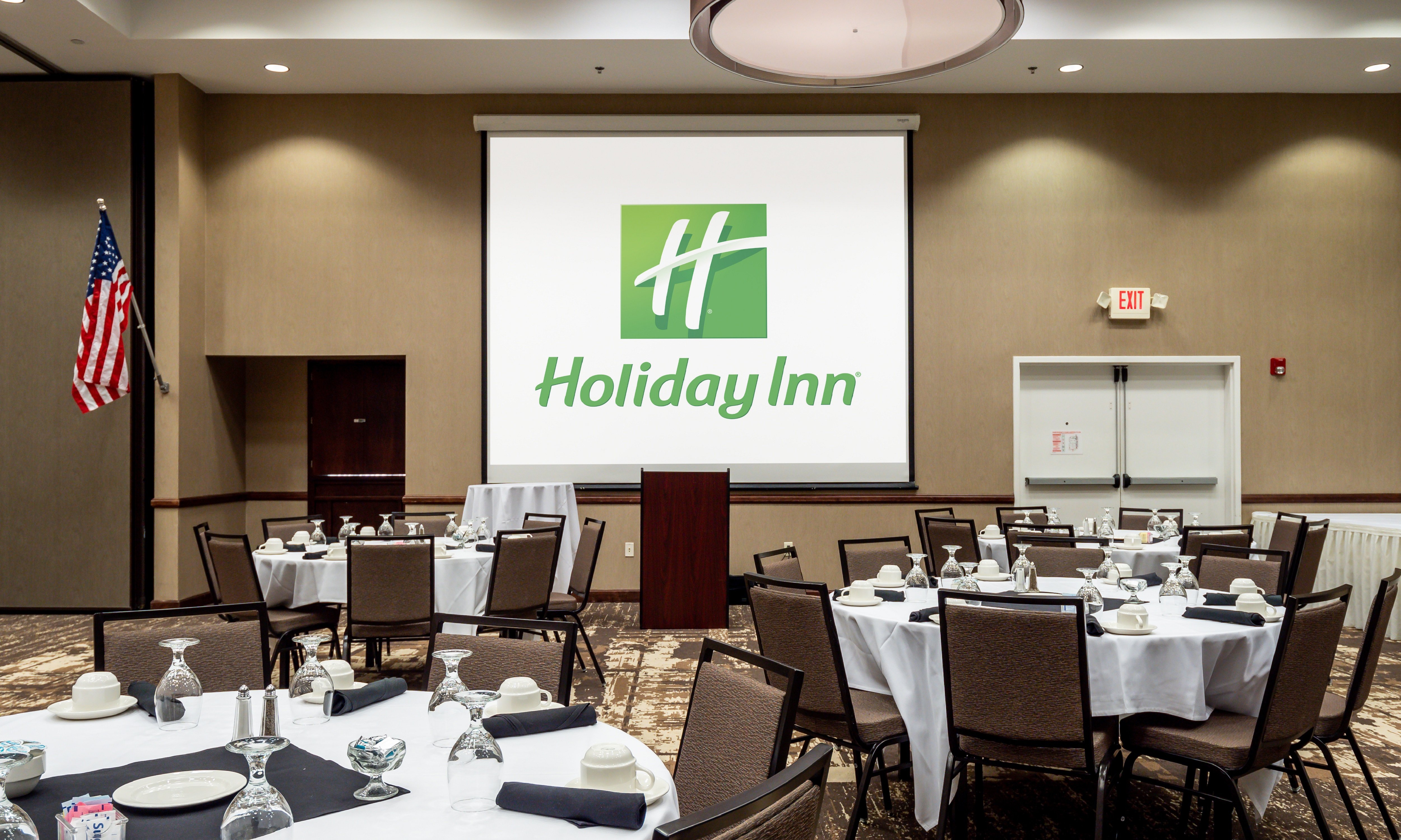 Holiday Inn Conference Ctr Marshfield 52/70