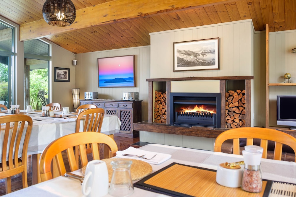 Koura Lodge 42/63