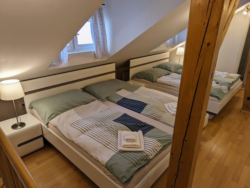 Apartments Tynska 7 14/50