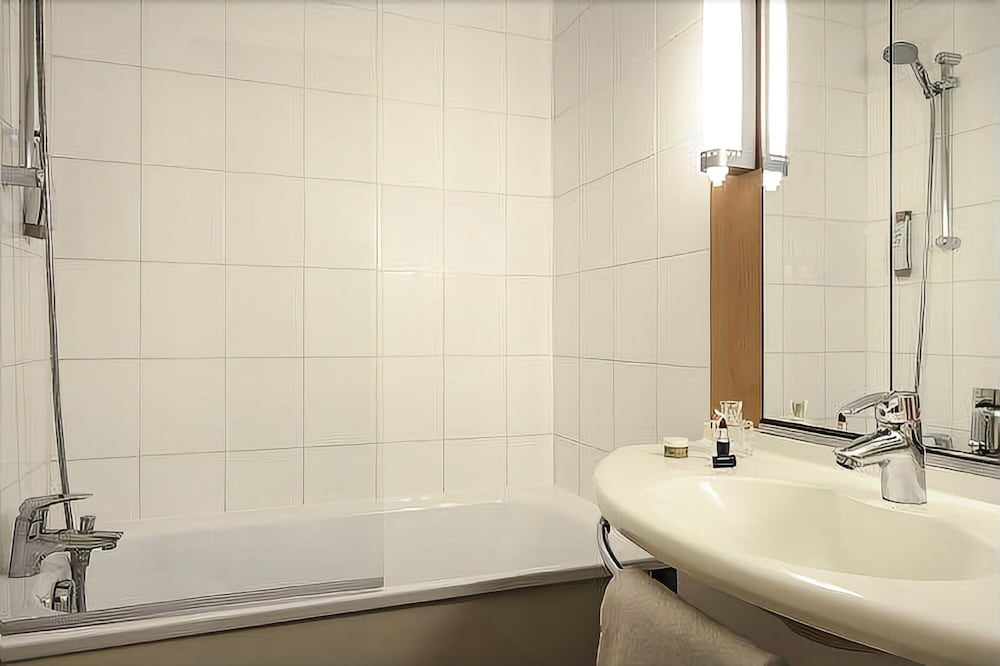 Ibis Compiegne 17/72