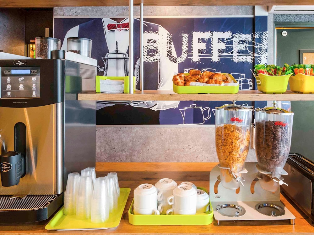 Ibis Budget Courbevoie Paris La Defense 1 42/72