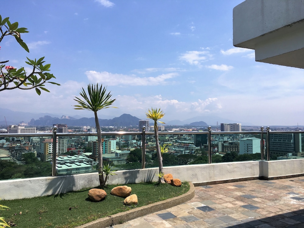 Kinta Riverfront Hotel And Suites 59/63