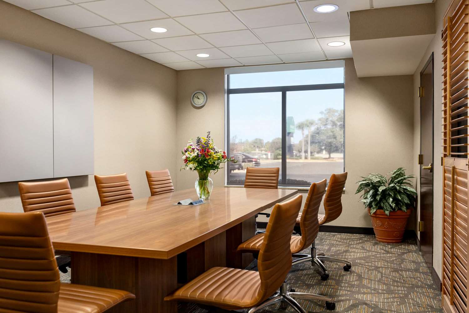 Wingate By Wyndham Wilmington 48/56