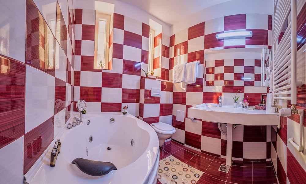 Hotel Rina Cerbul 34/34