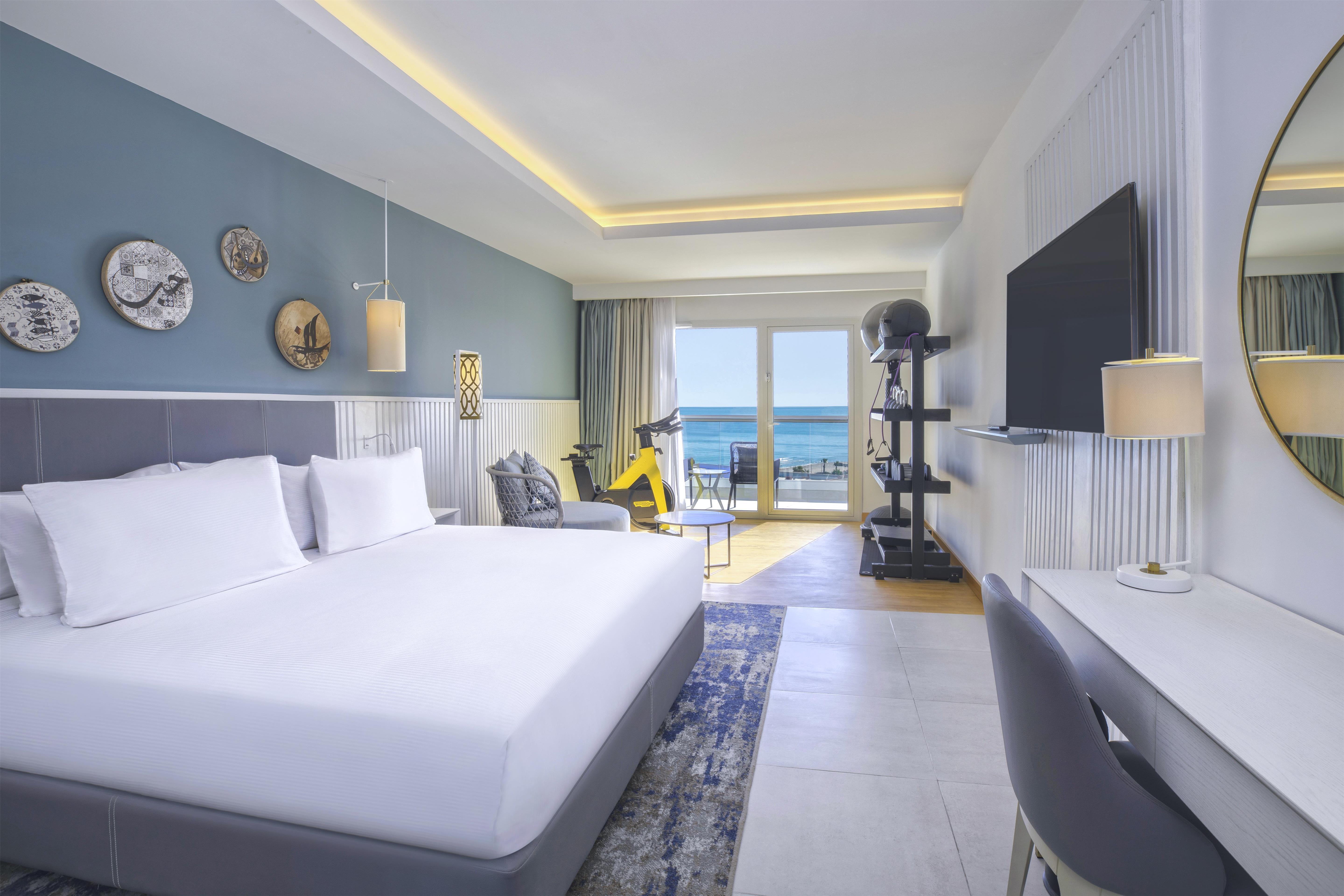 Five Feet to Fitness, King Bed