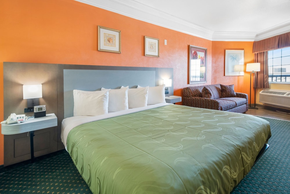 Hyatt Select Galveston Beachfront 7/43