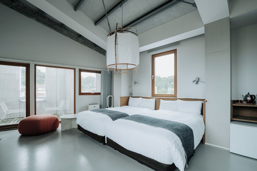 Kotobuki Hotel 23/57