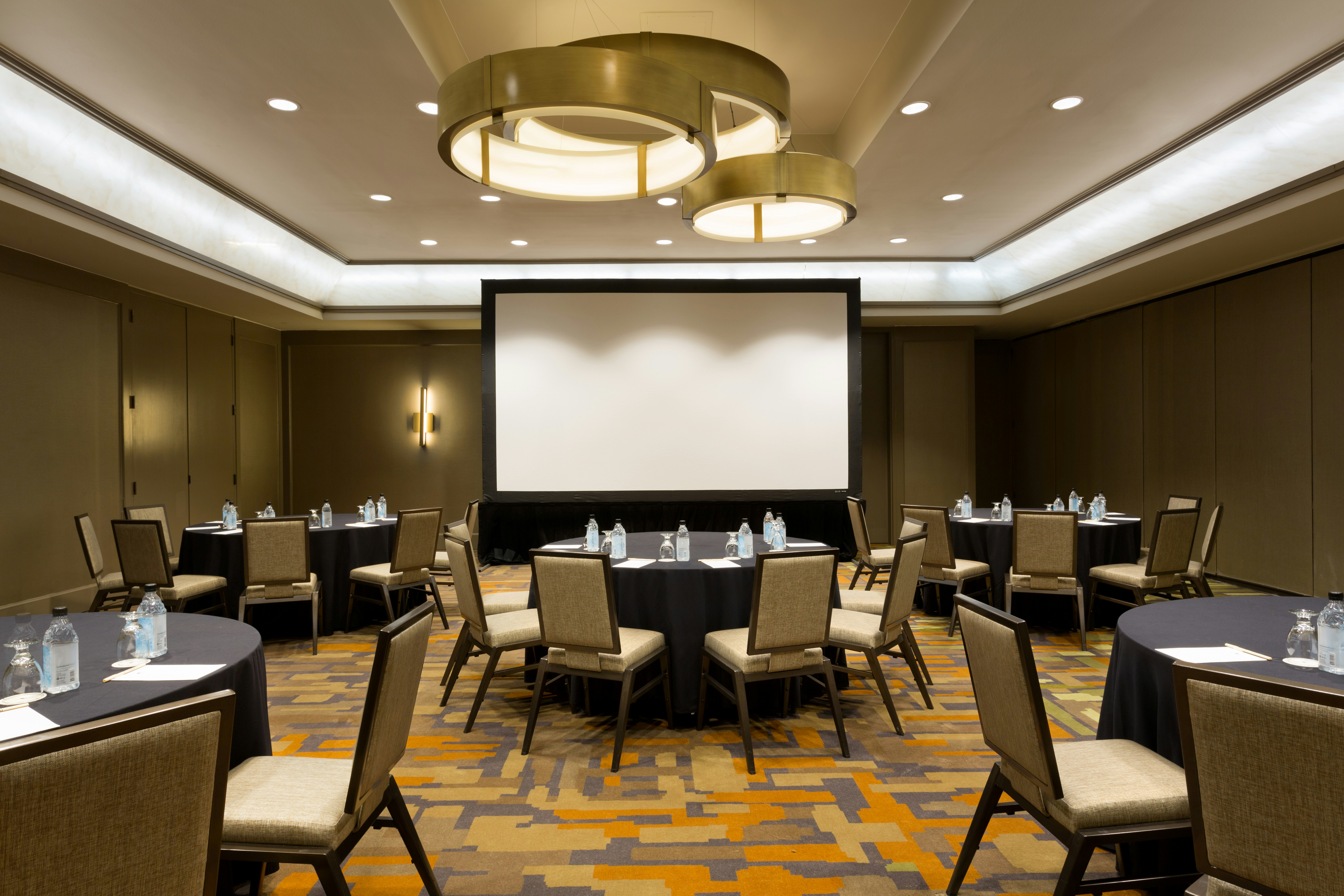 DoubleTree by Hilton Hotel Dallas - Campbell Centre 63/68