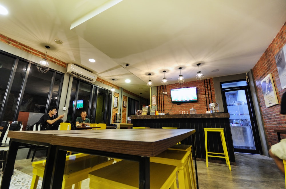 Djo Front One Inn Bengkulu 31/34
