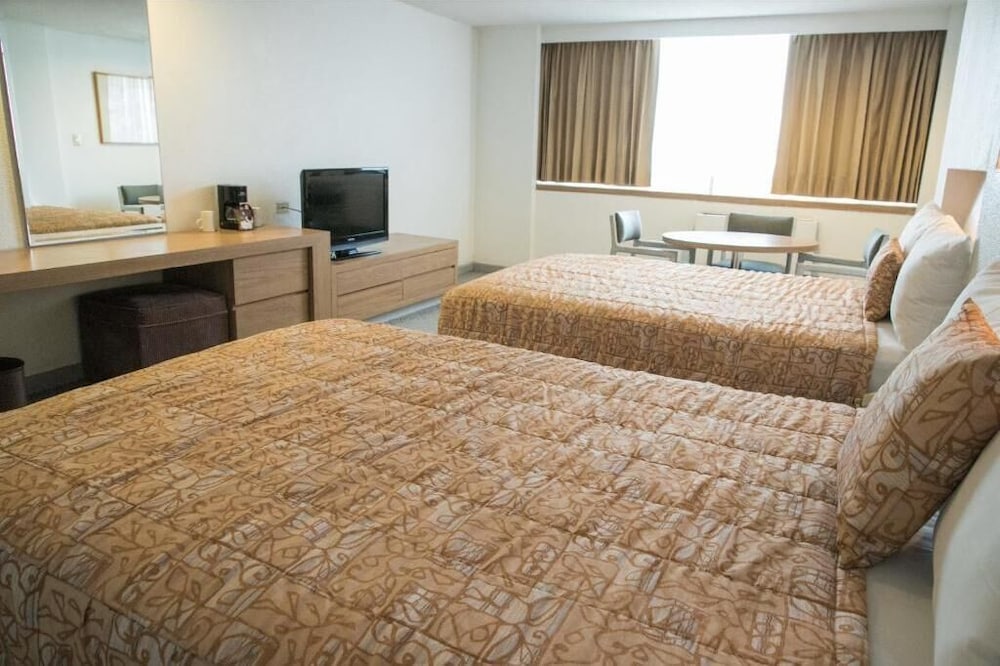 Del Prado Hotel 46/69