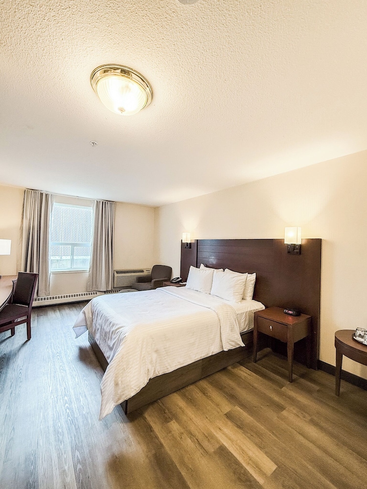 ROOM, QUEEN BED, ACCESSIBLE