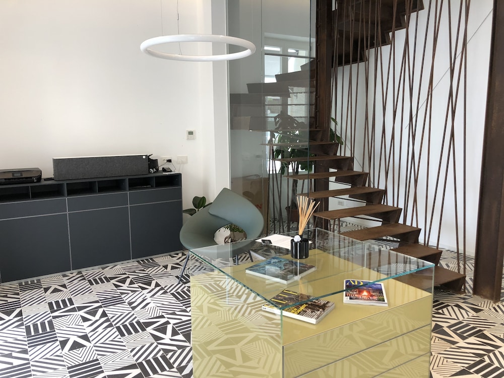 Kkult Boutique Hotel 38/57
