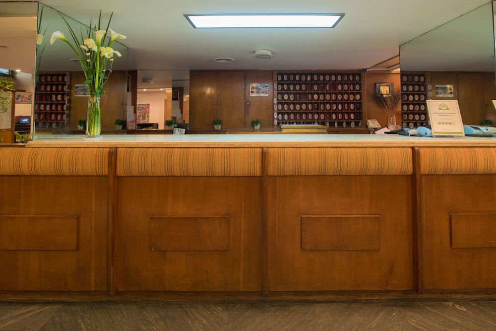 Gran Hotel Continental 4/50