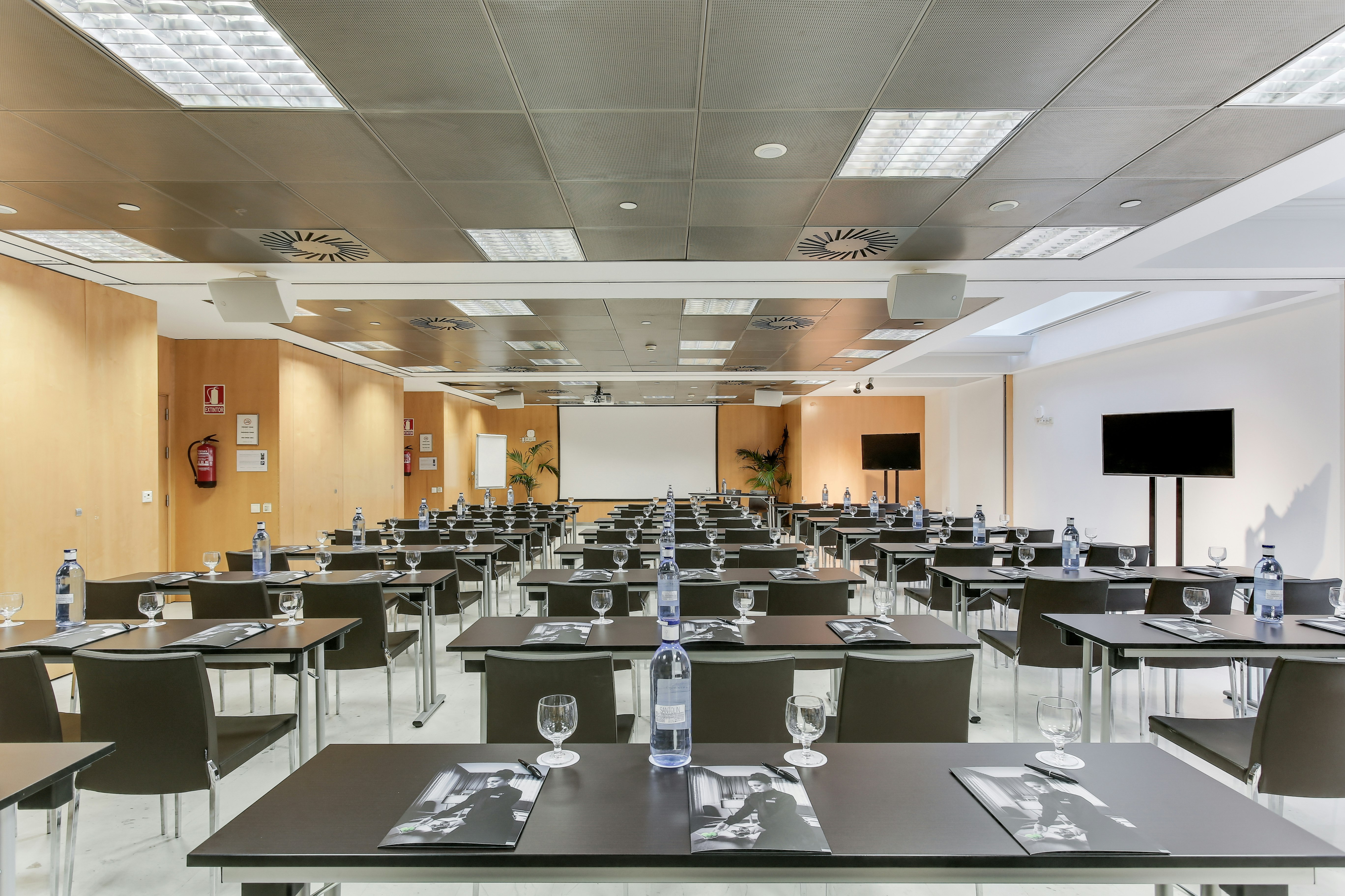 Sercotel Caspe (ex. Ayre Hotel Caspe) 58/65