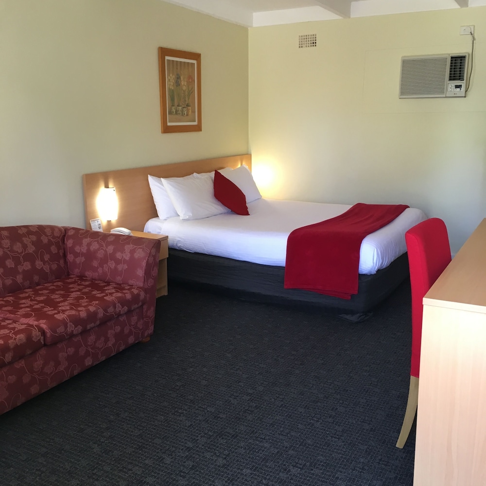 Sky Rider Motor Inn 16/69