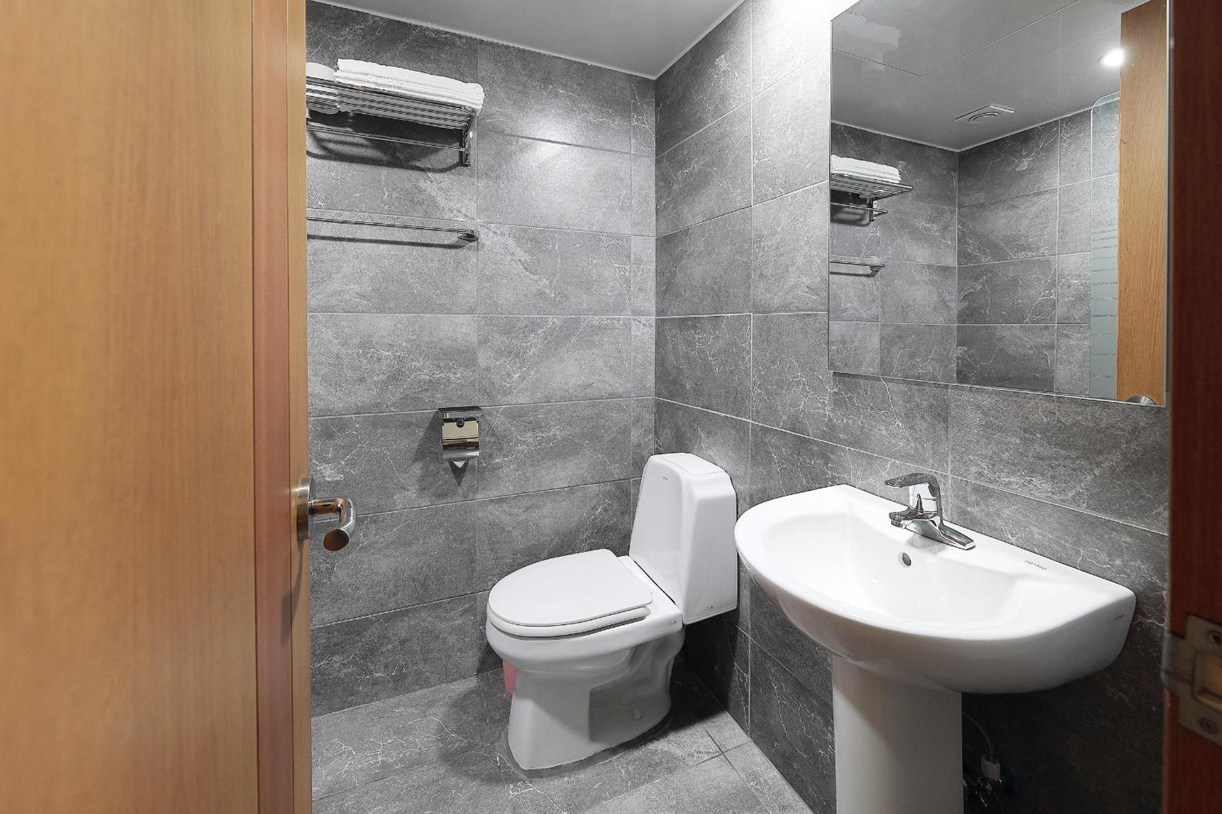 Condo, Spa, Water, Suite, Lateral Side Ocean View, Terrace، Ocean To You Resort Sokcho Seorak Beach Hotel And Condo 8/9