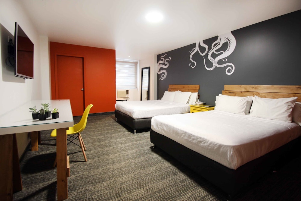B my Hotel 13/37