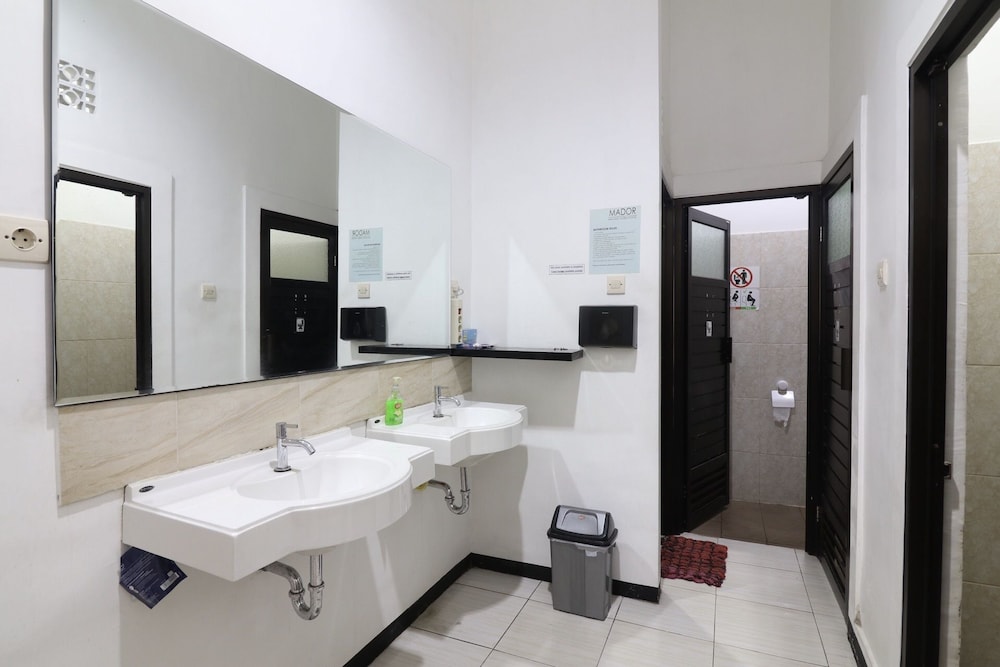 Mador Malang Dorm Hostel 32/32