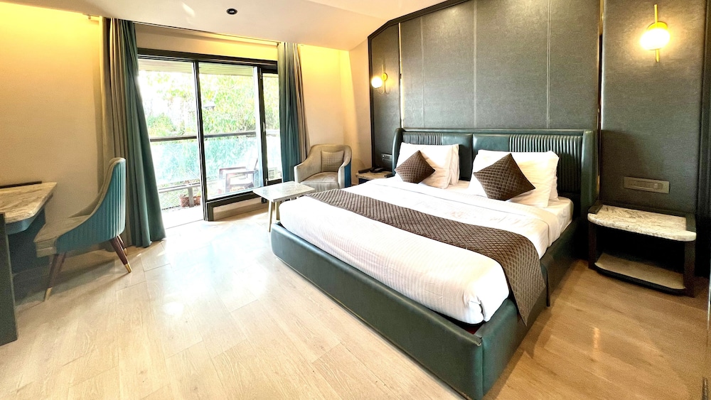 SILVER ARCH HOTEL photo3