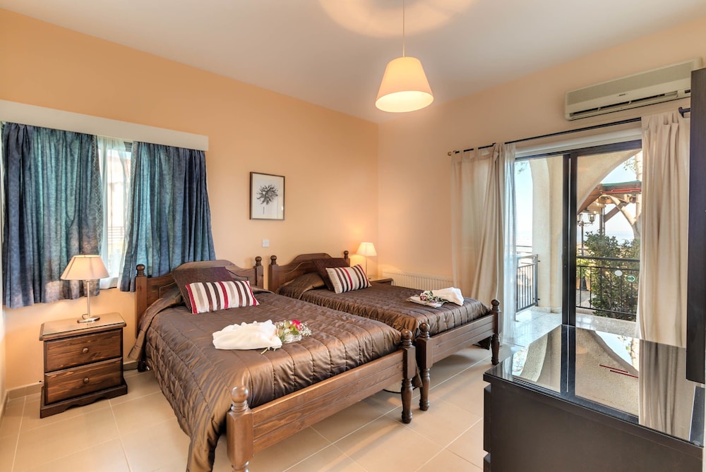 Hill View Hotel Apartments 16/50
