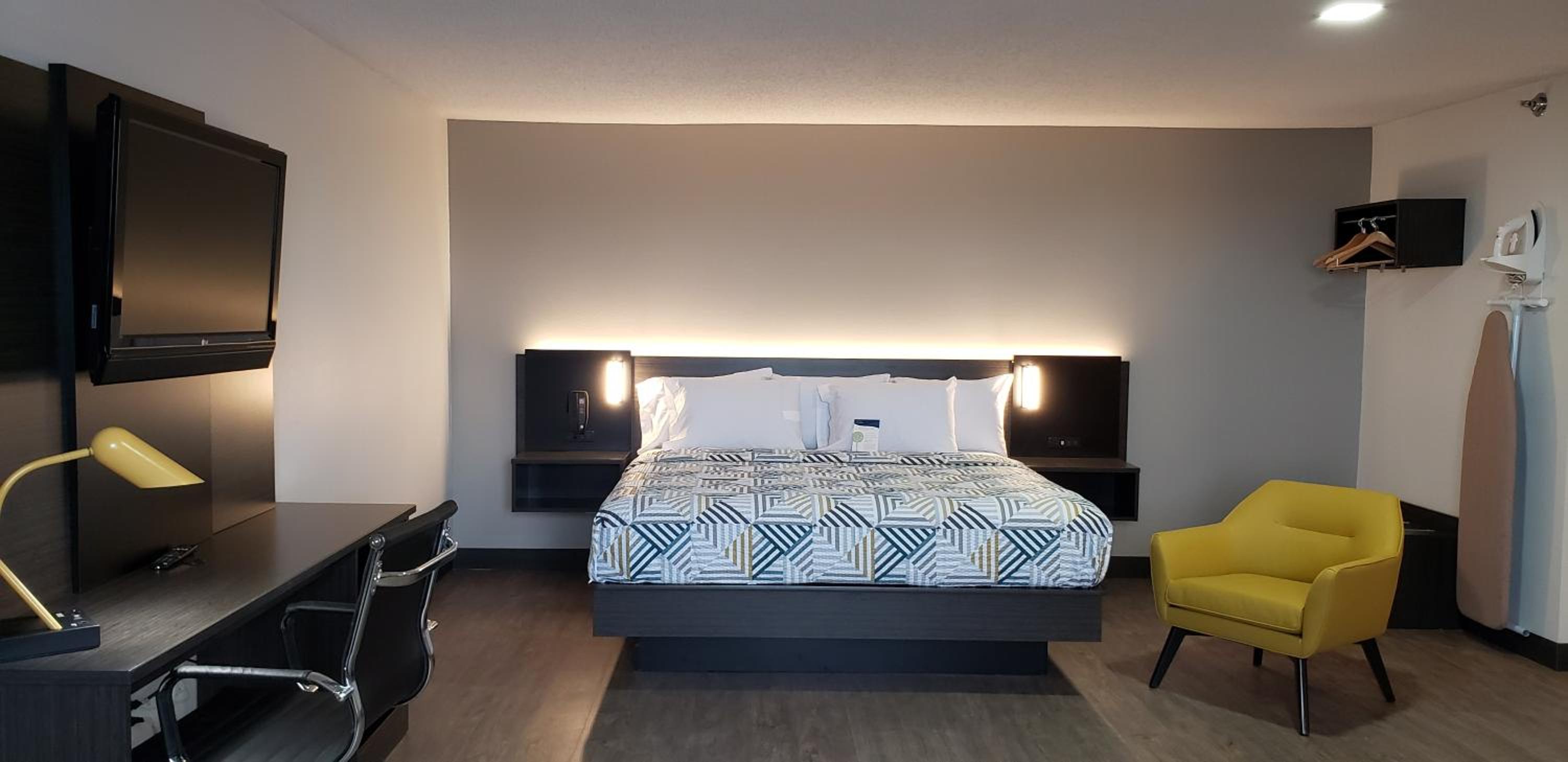 Room at Motel6 Kewanee, IL, KEWANEE - IL