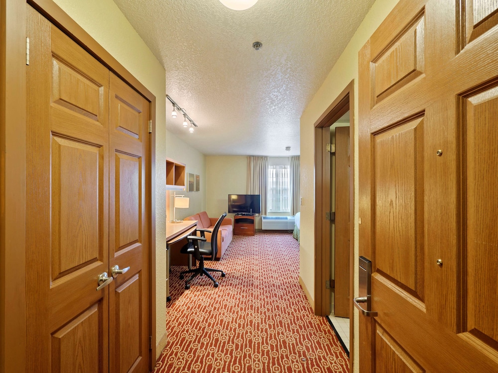 Towneplace Suites By Marriott Virginia Beach 28/55