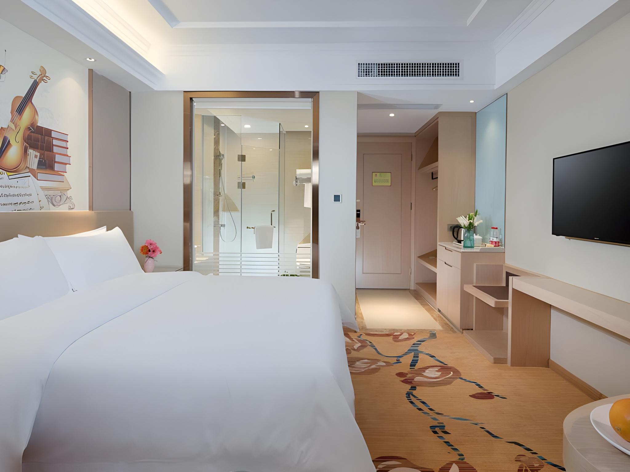Vienna Hotel (Feidong Dongcheng High Speed Railway Station) 24/39