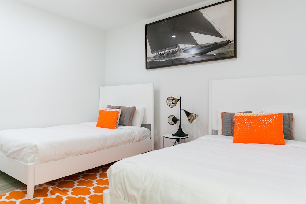 Blue Residences Aruba 12/83