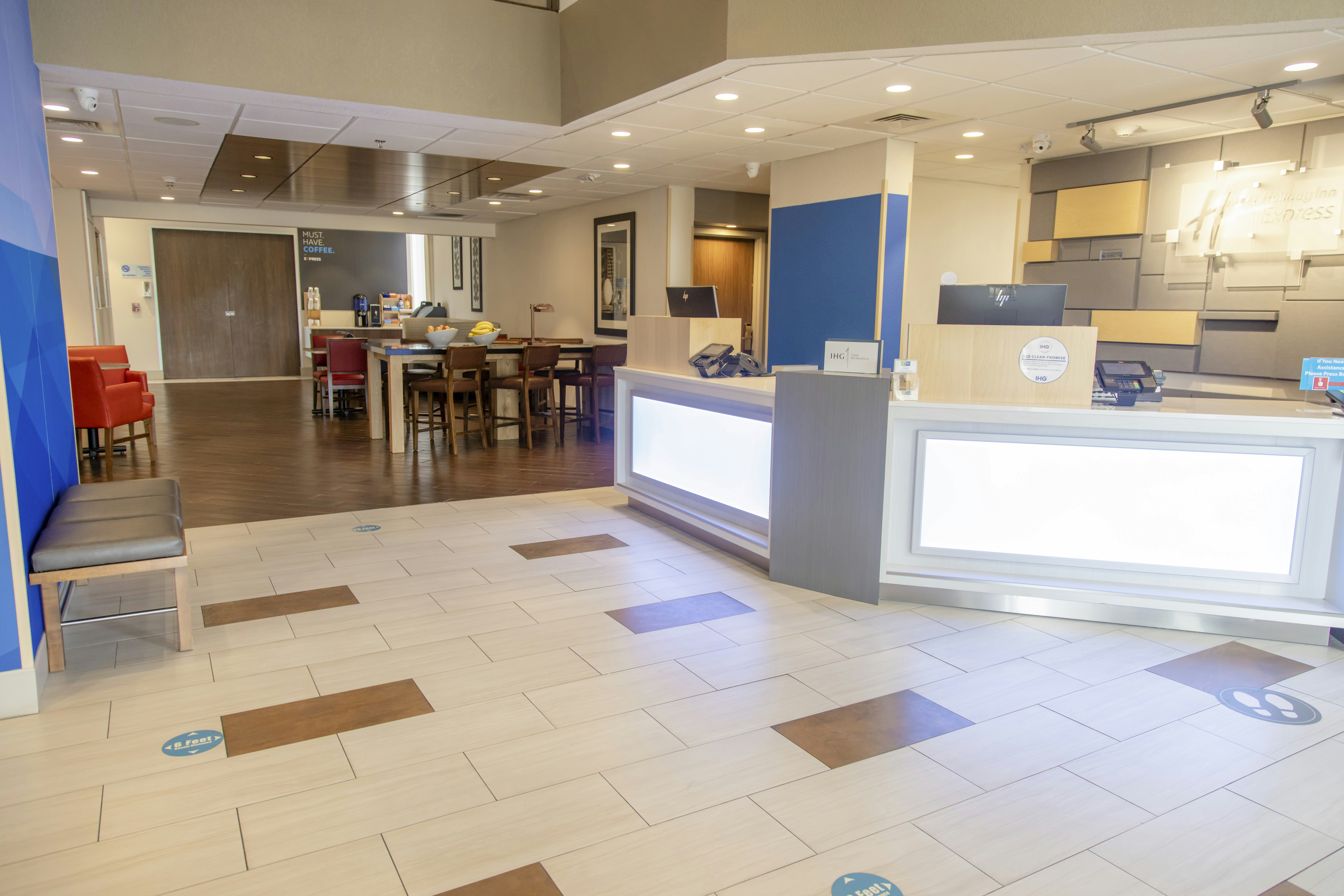 Holiday Inn Express Marshfield (Springfield Area) 8/34