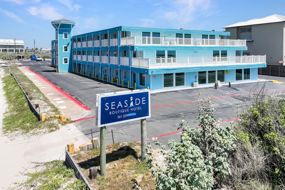 Seaside Boutique Hotel, Waves At Your Doorstep 3/50
