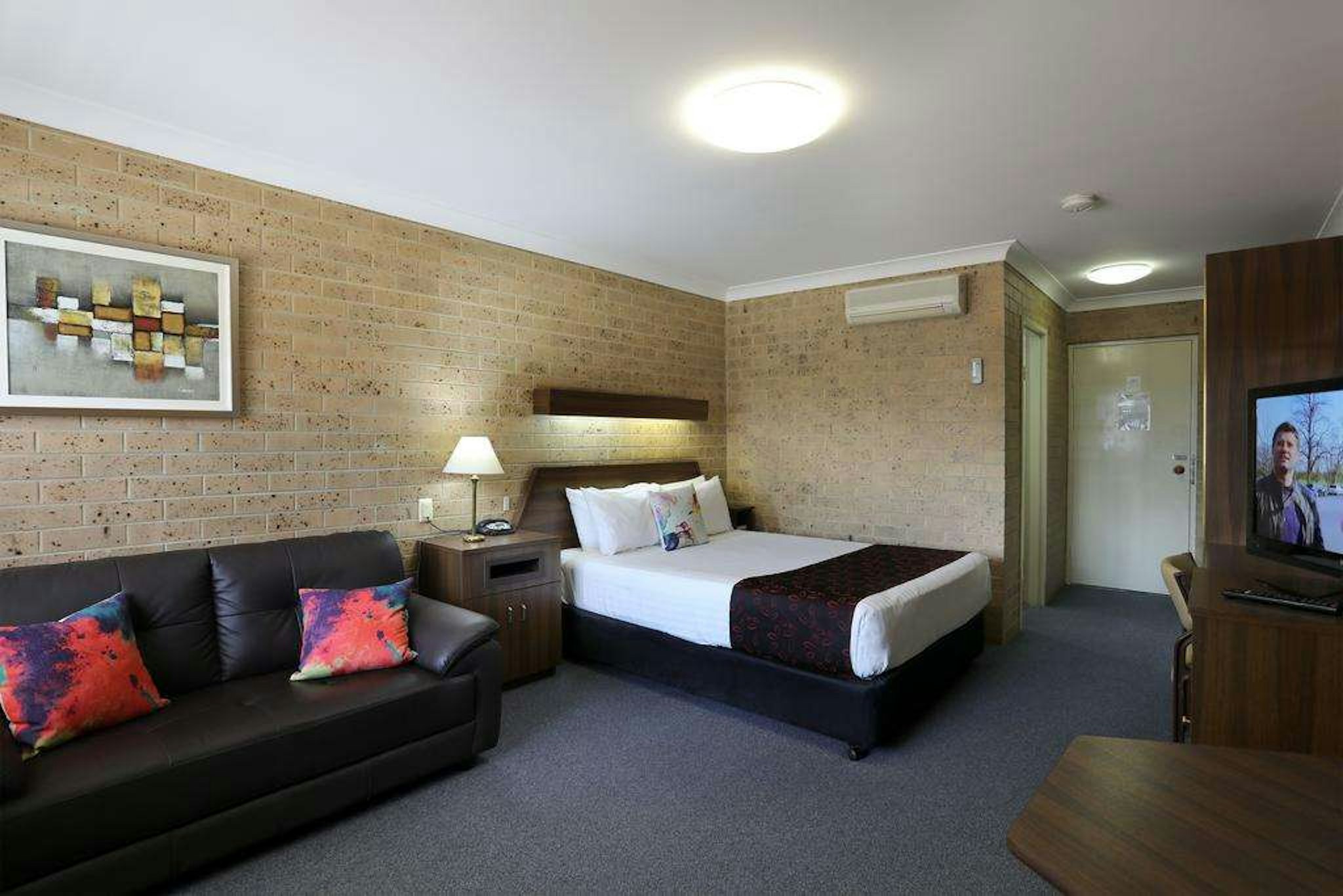 Tamworth Motor Inn 14/47
