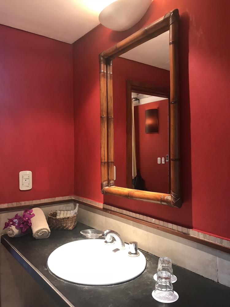 Raices Amambai Lodges 50/50