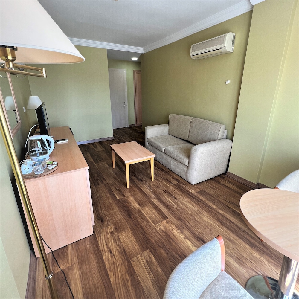 EXEN HOTEL 35/50