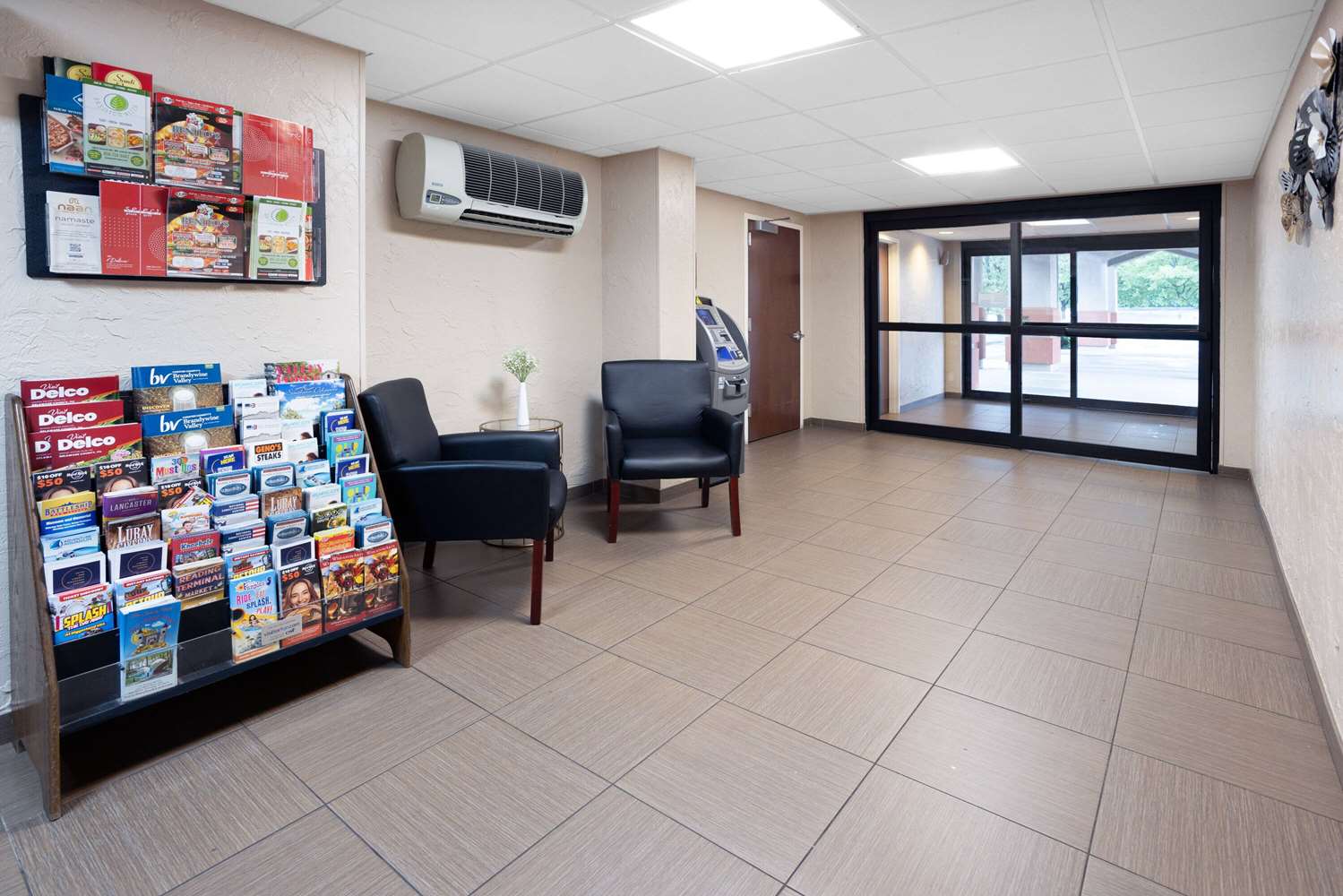 Super 8 By Wyndham Mount Laurel 15/39