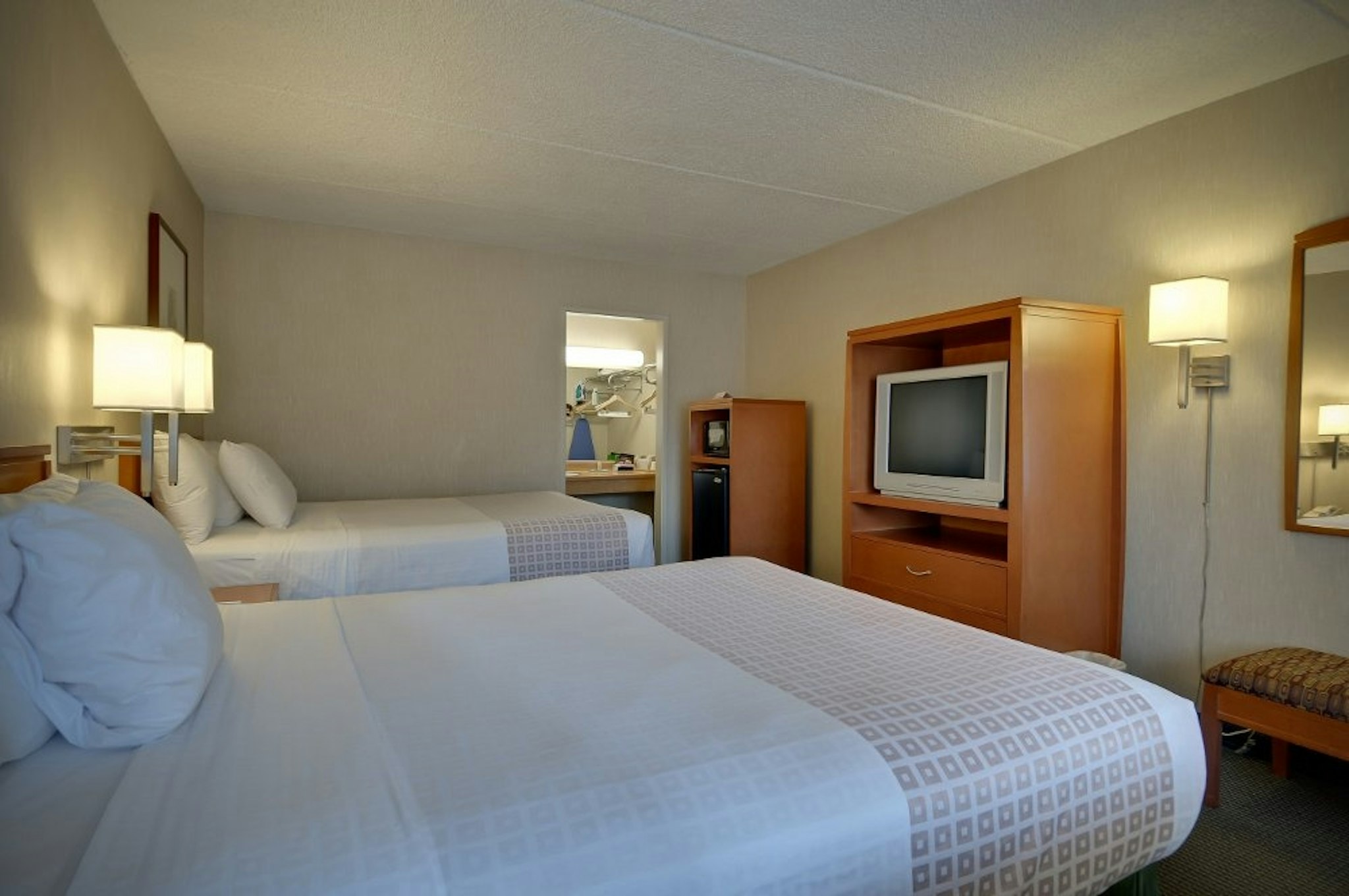 Vagabond Inn Executive Sacramento Old Town 11/20