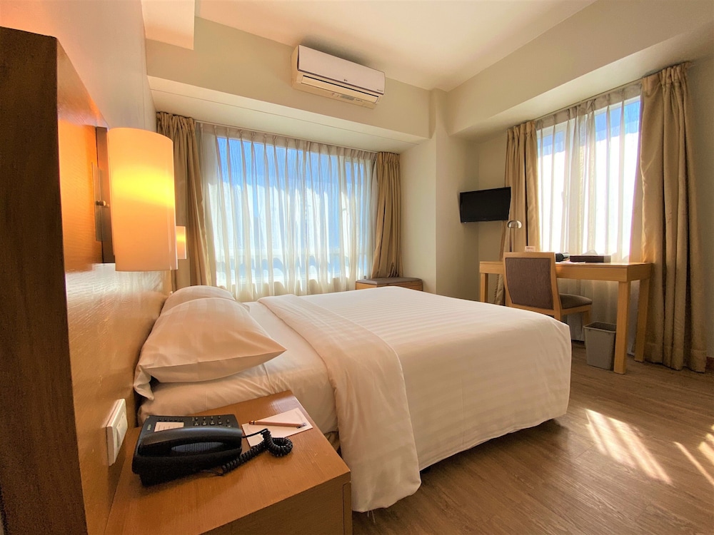 One Pacific Place Serviced Residences 13/38