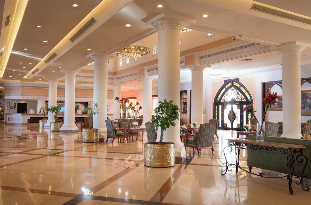 Charmillion Club Resort 32/48