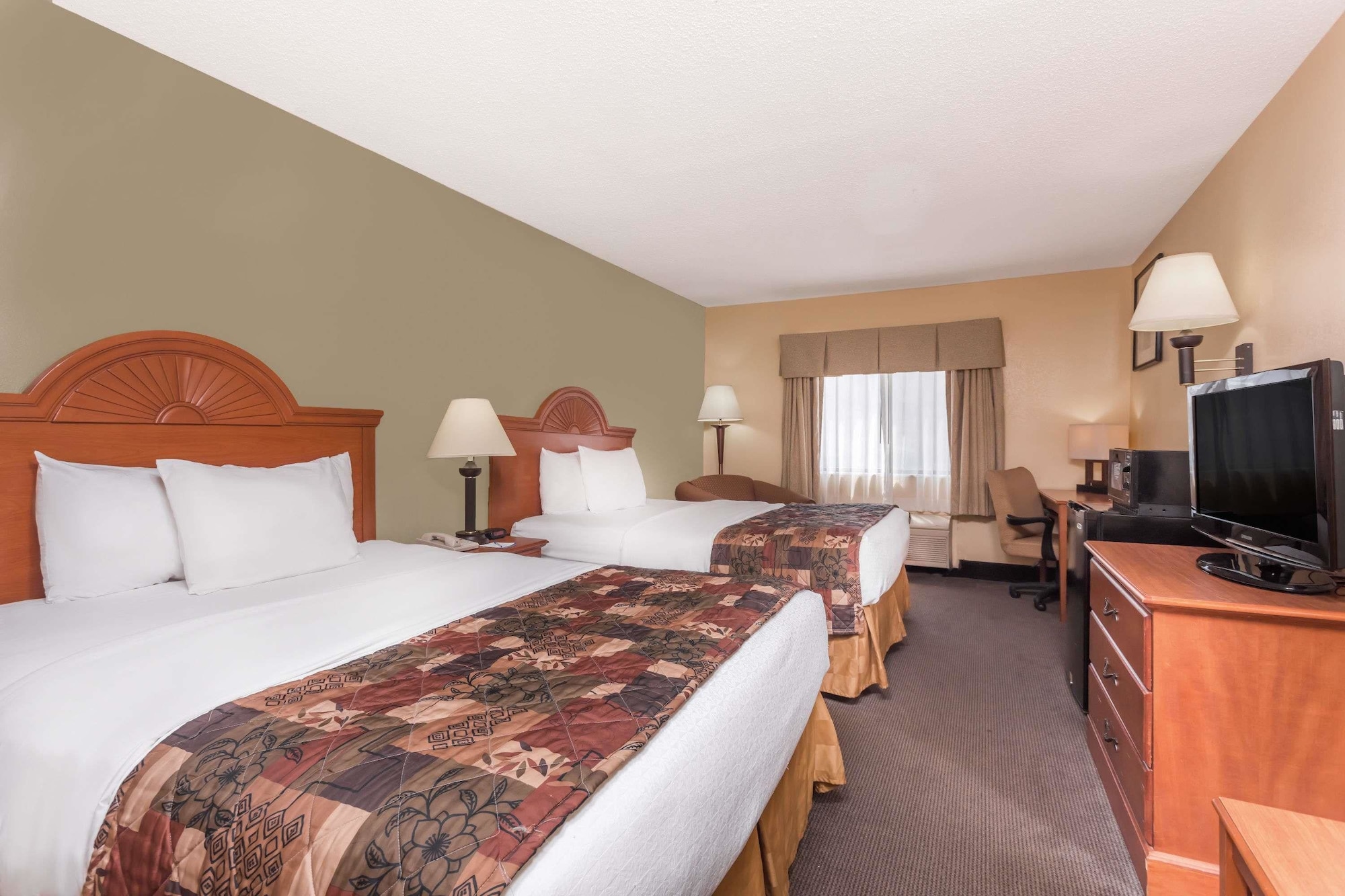 Room, 2 Queen Beds
