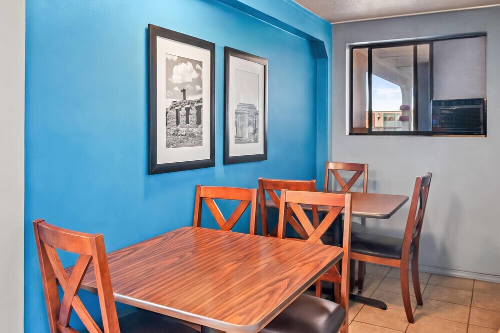 Travelodge by Wyndham Las Vegas NM 21/35