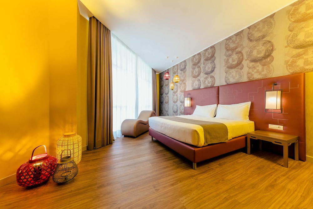 Diamante Mhotel 11/76