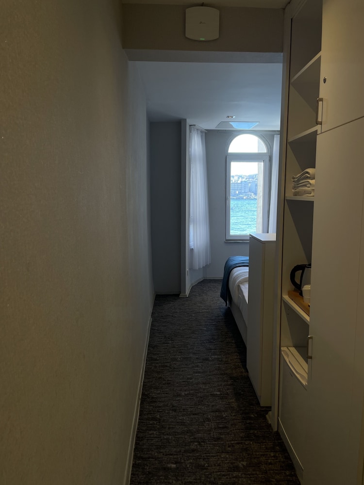 Weingart Seaside Hotel 52/52