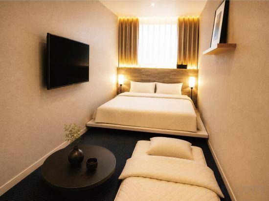 Moderate, Double Bed, Mountain View, Main Building